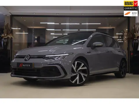 Volkswagen GOLF 1.5 eTSI R-Line Business PANO/CAM/CARPLAY/ACC/VOL