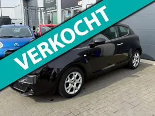 Alfa Romeo MiTo 1.4 AIRCO | PARKSENSOR | LICHTMTL VELGEN | NIEUWE APK |