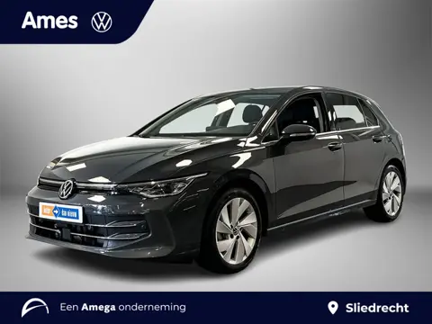 Volkswagen Golf 1.5 eTSI 150pk DSG Life Edition | Navigatie | ergoActive bestuurdersstoel | Dodehoek