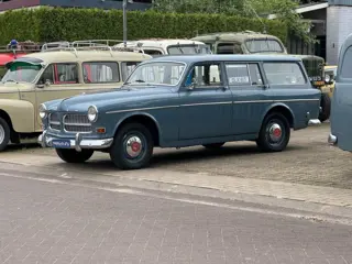Volvo Amazon Combi Vroeg model, vers gespoten, nieuw chroom en rubbers, LPG
