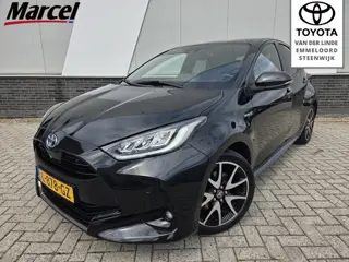 Toyota Yaris 1.5 Hybrid Executive HUD PDC v+a Navi LM velgen JBL speakers Dode hoek detectie Leder