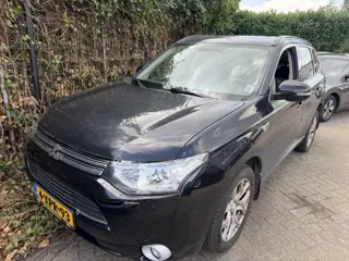 Mitsubishi Outlander 2.0 PHEV Instyle (bj 2014, automaat)