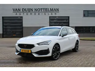 CUPRA Leon Sportstourer 1.4 e-Hybrid VZ Adrenaline / Carplay / Sportstoelen