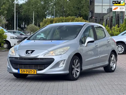 Peugeot 308 1.6 VTi | APK 19-09-2027 | Parkeersensoren | Climate control | Cruise control | Elektris