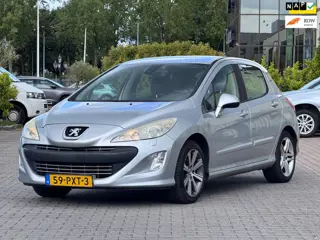 Peugeot 308 1.6 VTi Sportium | Parkeersensoren | Climate control | Cruise control | Elektrische spie