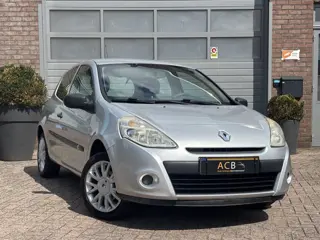 Renault Clio 1.2 Special Line Navigatie, Parrot Carkit
