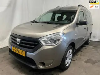 Dacia Dokker 1.2 TCe Lauréate - BPM - Motor niet 100% - Frontschade - Achterschade