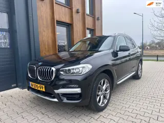 BMW X3 XDrive20i High Executive l HUD l pano l trekhaak l leer l X-LINE