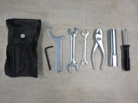GEREEDSCHAPSET Suzuki GSR 750 2011 - 2016