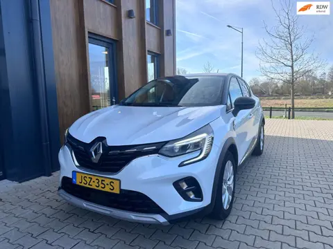 Renault Captur 1.6 E-Tech Hybrid 145 Intens l camera l parelmoer
