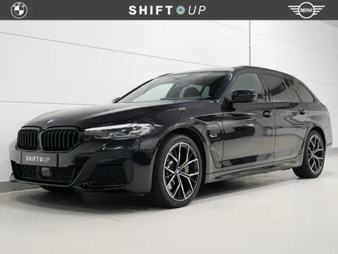BMW 5 Serie Touring 530e xDrive M-Sport | Panoramadak | Adapt. Cruise Control