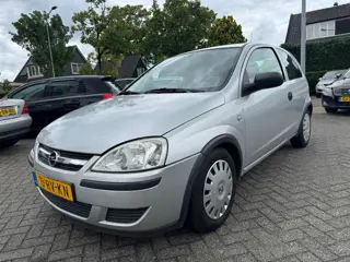 Opel Corsa 1.0-12V Essentia Automaat Apk 12/6/27,Airco,Cruise,Nap