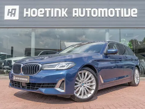 BMW 5-serie Touring 520i High Executive | Elc trekhaak | 360° Camera | Dealer onderhouden