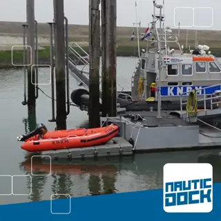 Foto 20 van Bootlift 3,0 x 5,0 m | NauticDock Anti Aangroei Boot Dock