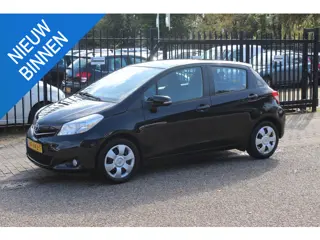 Toyota Yaris 1.3 VVT-i Aspiration, Airco, Trekhaak!