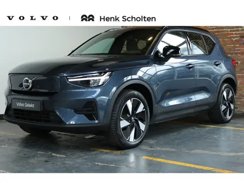 Volvo EX40 Single Motor Extended Range Plus 82 kWh | Trekhaak | Verwarmbare voorstoelen en stuurwiel