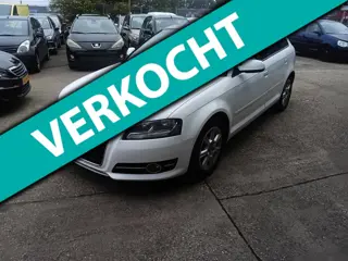 Audi A3 Sportback 1.6 TDI Ambition Advance AUTOMAAT, aub advertentie lezen!!