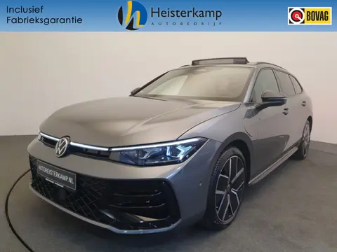 Volkswagen Passat Variant 1.5 eHybrid 272pk DSG/AUT R-Line Edition Panoramadak, Wegklapbare trekhaak