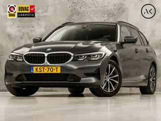 BMW 3 Serie Touring 320e High Executive 204Pk Automaat (APPLE CARPLAY, M STUUR, GROOT NAVI, STOELVER