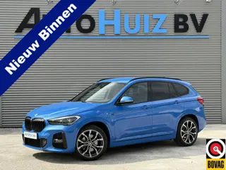 BMW X1 xDrive25e M Sport Head Up ACC Head-Up Display Achteruitrijcamera Carplay 19 Inch SOH 88%