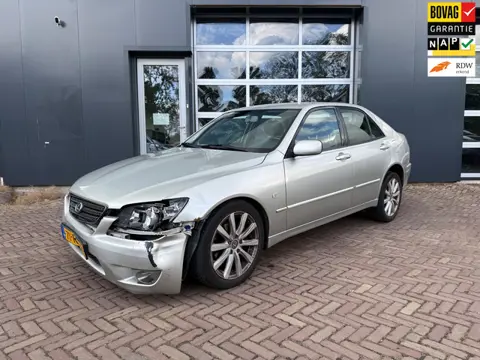 Lexus IS 200 Business | 1e eigenaar | lichte rijdbare voorschade | Export