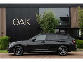 BMW 3 Serie Touring 330e | M-Sport | Live Cockpit | Panorama | Leder | Memory | Head-Up | Trekhaak |