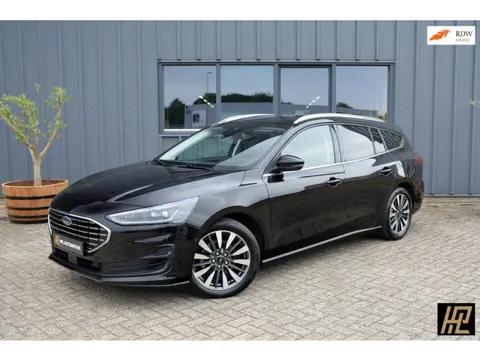 Ford Focus Wagon 1.0 EcoBoost 155pk Hybrid Titanium X * Zwenktrekhaak * Carplay * Camera * Stuurverw