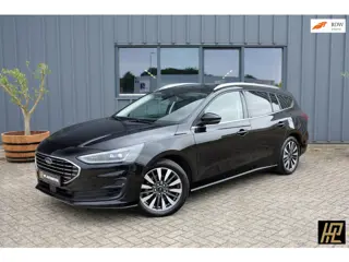Ford Focus Wagon 1.0 EcoBoost 155pk Hybrid Titanium X * Zwenktrekhaak * Carplay * Camera * Stuurverw
