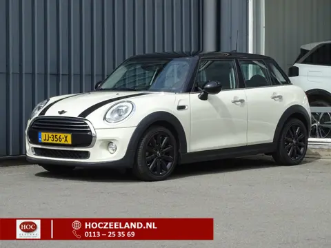 MINI Mini 1.5 Cooper Business 5-Deurs | LED | Navi | Bluetooth