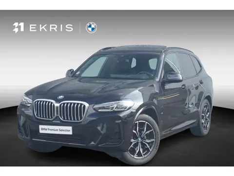 BMW X3 xDrive30e M Sport | Panoramadak | Head-up | HIFI | 19 Inch | Adaptieve LED koplampen