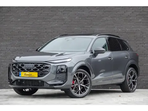 Audi Q3 S-Line | e-hybrid 272Pk | Panoramadak | Head-Up Display | 360° Camera | Sonos Premium Sound 