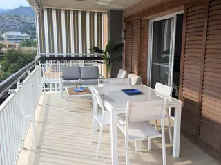 Ruim, gerenoveerd appartement met zonnig terras, regio Valencia, Spanje