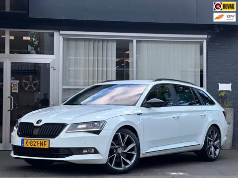 Skoda Superb Combi 2.0 TSI 4x4 Style ACC/ DCC / LANE / SFEER / CARPLAY