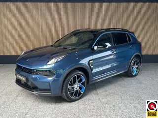 Lynk & Co 01 1.5 More NL auto | Zwarte Hemel | Rolhoes | Schuif kantel dak