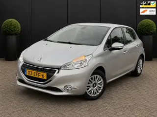 Peugeot 208 1.2 VTi Access CLIMA PDC CRUISE CTRL NIEUWE APK NAVI