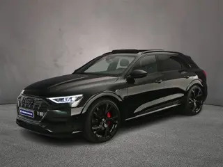 Audi e-tron 50 quattro Business edition Plus 71 kWh | Adaptieve Cruise | Luchtvering | Panorama Dak 