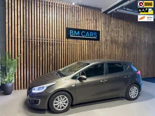 Kia Cee'd 1.0 T-GDi Navigator Airco, Led , Camera