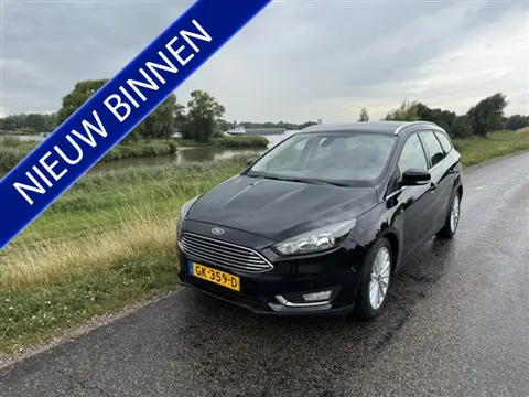 Ford Focus Wagon 1.0 Titanium Edition ECC.LMV.NAVI.PDC.TREKHAAK.