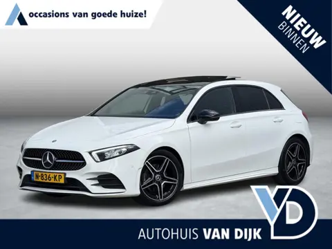 Mercedes-Benz A-klasse 180 Premium AMG Line | Pano-Dak/Sfeerverlichting/Camera/18-inch