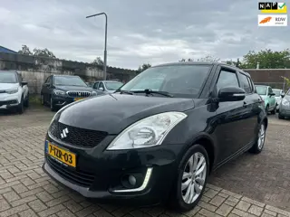 Suzuki Swift 1.2 Exclusive AIRCO/ LM VELGEN/ SPOILER/ TREKHAAK!