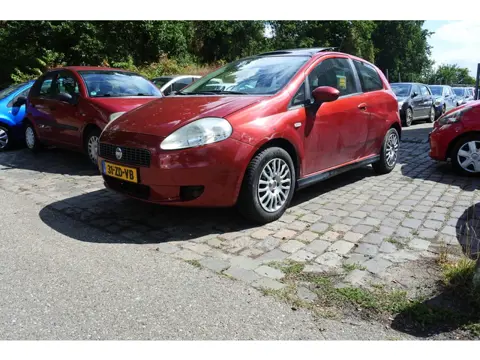 Fiat Grande Punto 1.4 Dynamic automaat nw apk 20-8-2027