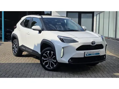 Toyota Yaris Cross 1.5 Hybrid Dynamic 116pk Navi, Camera, Privacy Glass, 17"