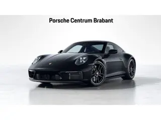Porsche 911 Carrera 4 GTS