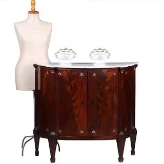 Franse Empire demi lune buffet in mahonie met bloemmahonie ca 1810