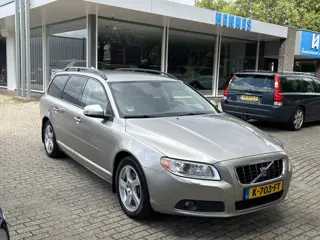 Volvo V70 2.5FT Momentum LPG Keyless Xenon (bj 2009)