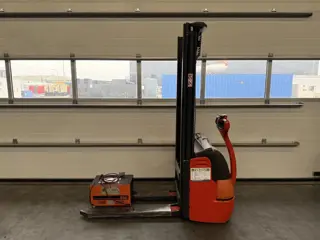 Linde L12 L2 Elektrische Stapelaar Electric Stacker 1000 kg 342 cm hefhoogte