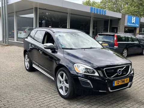 Volvo XC60 2.0 T5 R-Design Pano ACC Keyless PDC Camera
