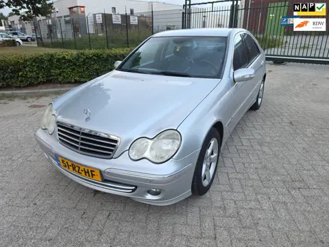 Mercedes-Benz C-klasse 200 K. Avantgarde SPORT PDC LEDER CRUISE
