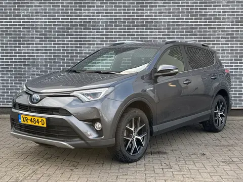 Toyota RAV4 2.5 Hybrid AWD Style Limited Automaat 197pk | Trekhaak 1.650KG geremd! | Parkeersensor v