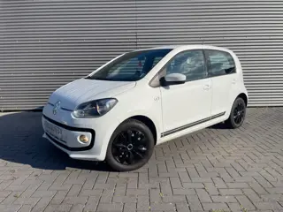 Volkswagen Up! 1.0 club up met navi / airco / elek pakket